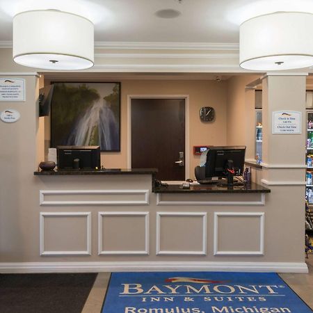 Baymont By Wyndham Detroit Airport/Romulus Hotel Eksteriør billede